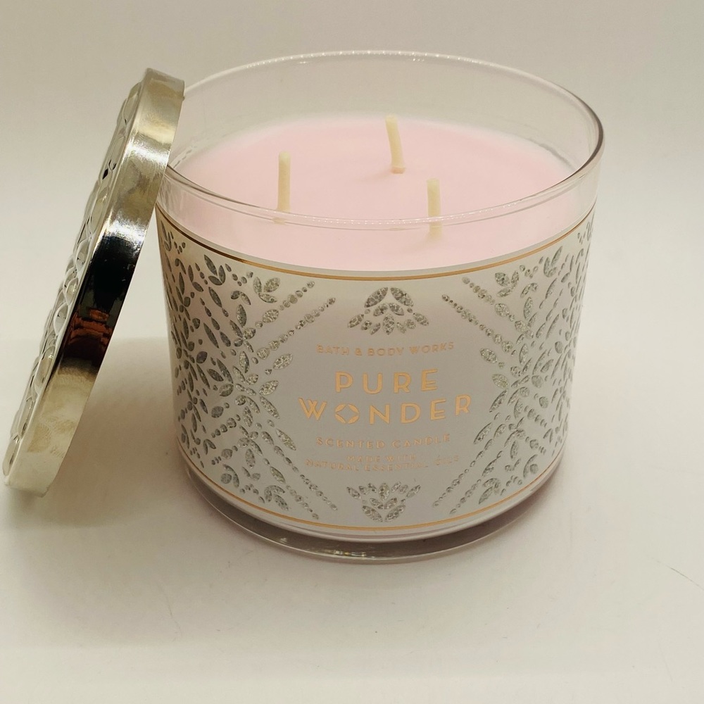 NWT Bath & Body Works Pure Wonder 3-Wick Candle 60+ Hour Burn Time